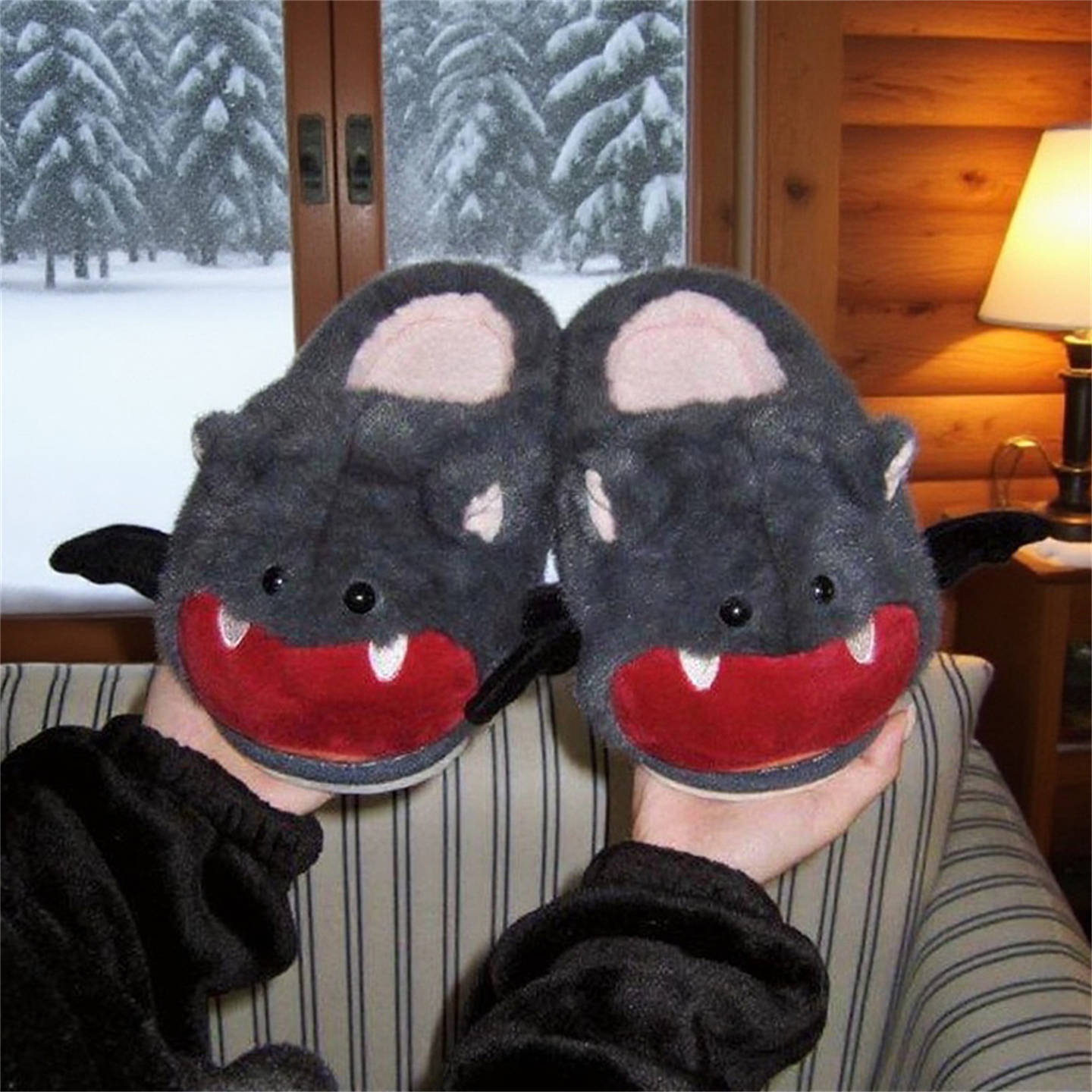 Halloween Bat Plush Slippers W - Sewing House avis et prix