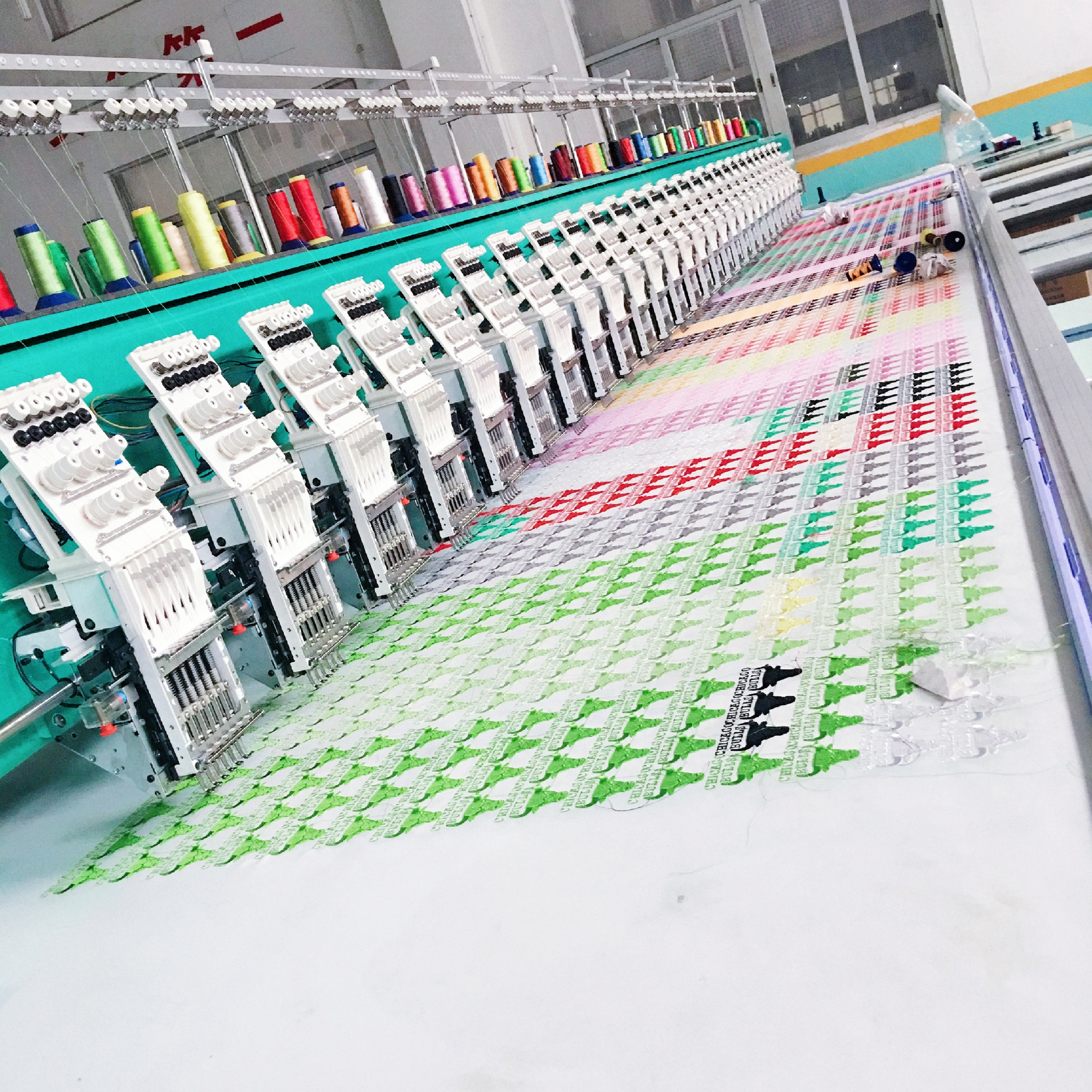 Yonthin Computer Embroidery Ma - Textiles Sewing Machine avis et prix